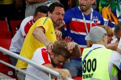 爱游戏体育-JackeyLove回归赛场，出色防守首场状态亮眼，塞尔维亚队观众沸腾！的简单介绍