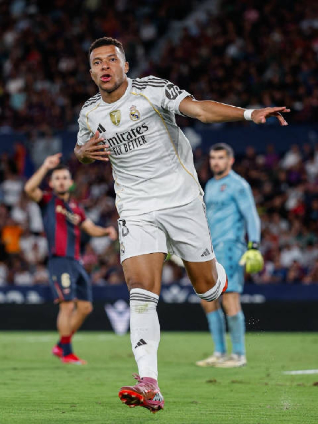 包含姆巴佩连续十二场比赛得分超过比分优势明显,皇家马德里挑战极限!的词条 包含姆巴佩连续十二场比赛得分超过比分优势明显,皇家马德里挑战极限!的词条